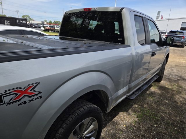 Used 2018 Ford F150 XL w/ Equipment Group 101A Mid AWD/4WD image 4