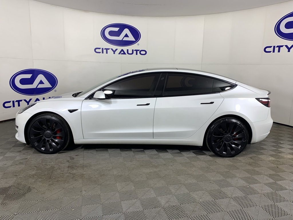 Used 2022 Tesla Model 3 Performance image 5