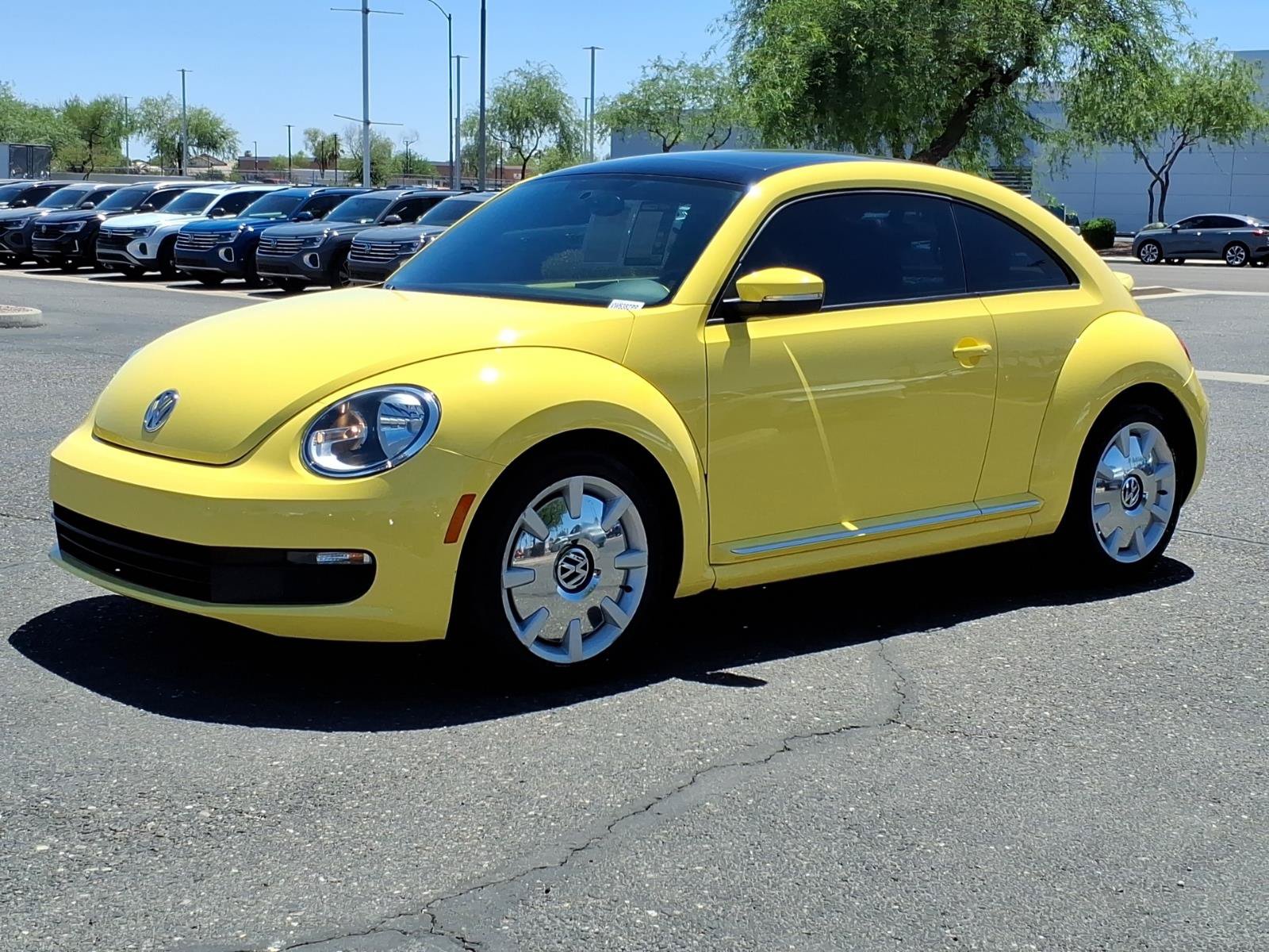 Used 2012 Volkswagen Beetle 2.5 FWD image 3