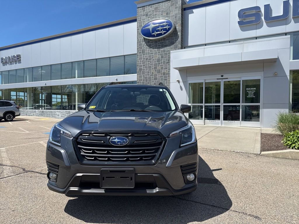 Used 2023 Subaru Forester Premium AWD/4WD image 8