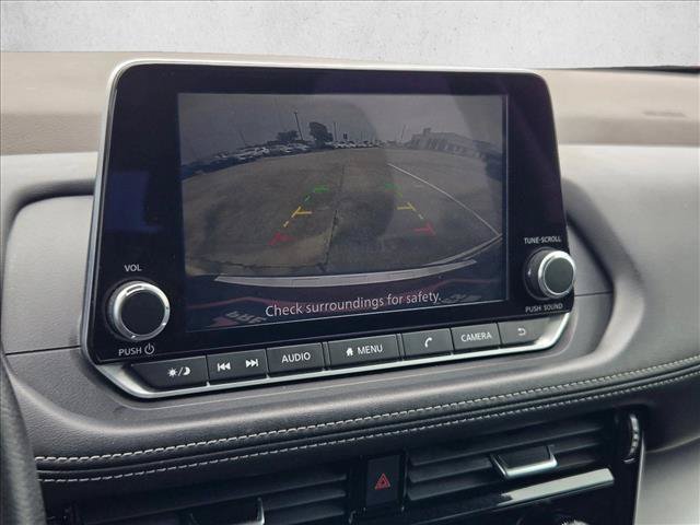 Used 2022 Nissan Rogue SV AWD/4WD image 12