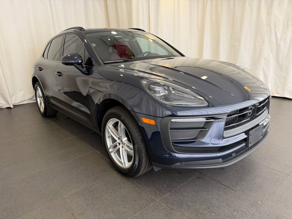 Certified 2023 Porsche Macan AWD/4WD image 7