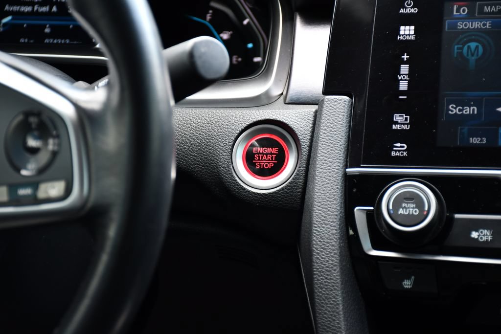 Used 2018 Honda Civic Touring image 32