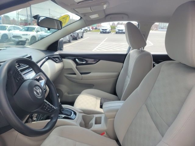 Used 2018 Nissan Rogue Sport SV AWD/4WD image 12