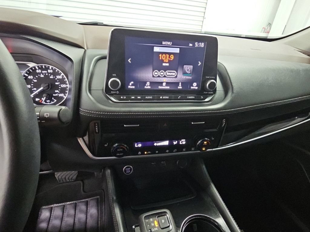 Used 2023 Nissan Rogue SL AWD/4WD image 14