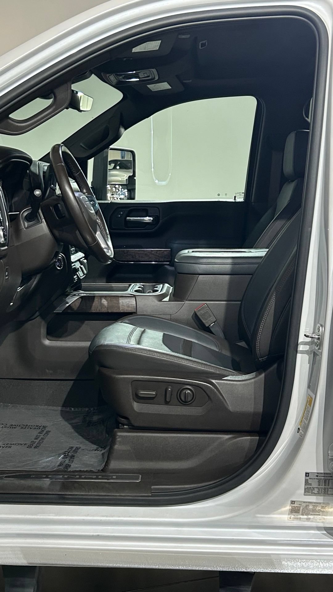 Used 2020 GMC Sierra 3500 Denali w/ Denali Ultimate Package AWD/4WD image 46