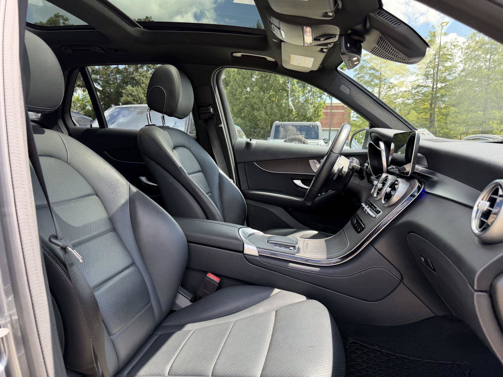 Certified 2020 Mercedes-Benz GLC 300 image 29