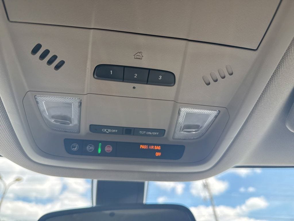 Used 2019 Buick Enclave Essence FWD image 31