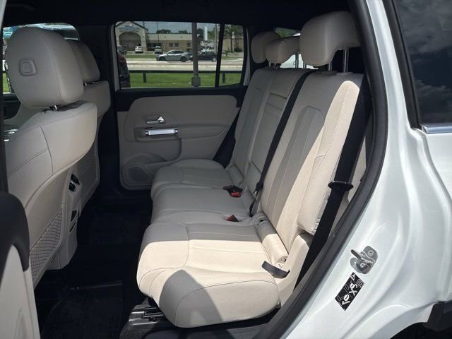 New 2025 Mercedes-Benz GLB 250 image 10