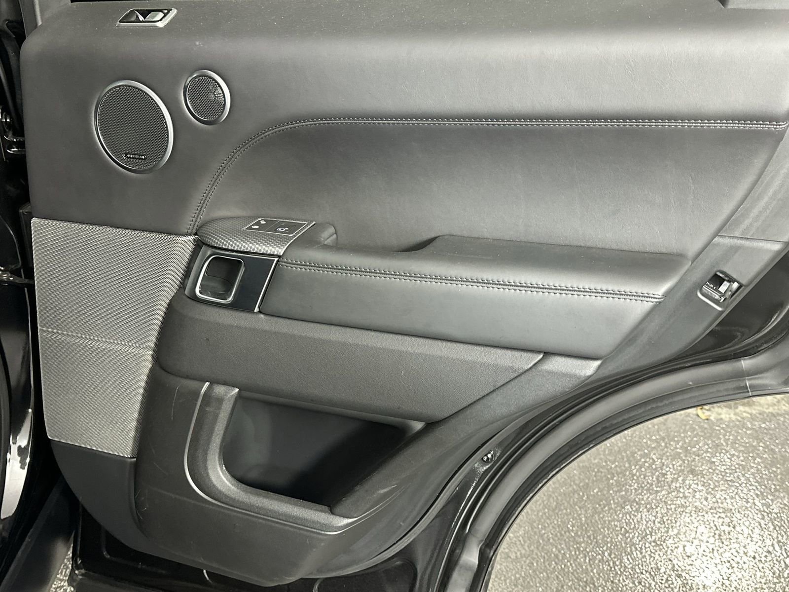 Used 2019 Land Rover Range Rover Sport Supercharged image 32