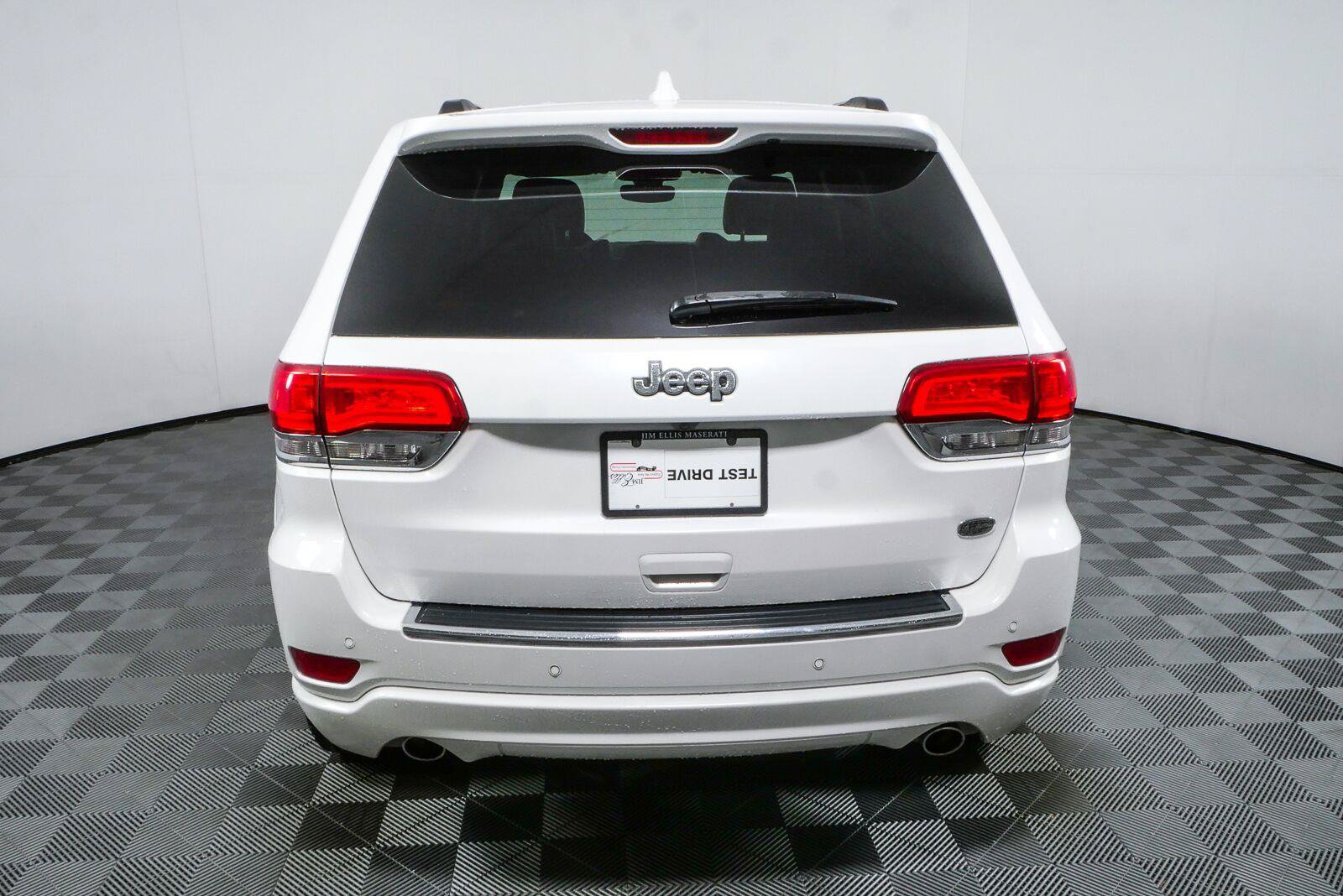 Used 2020 Jeep Grand Cherokee Overland RWD image 29
