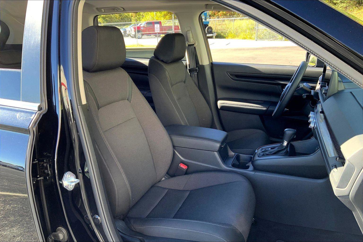 Used 2023 Honda CR-V EX image 7