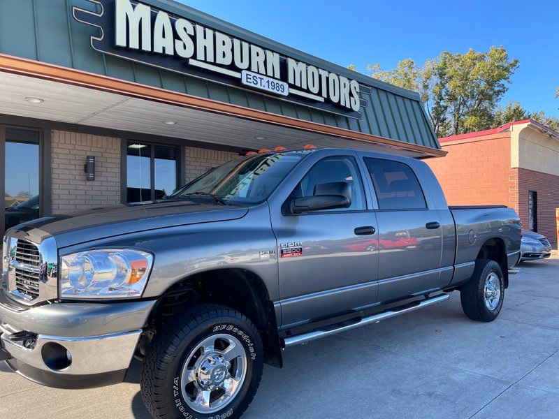 Used 2008 Dodge Ram 2500 Truck SXT w/ Popular Equipment Group image 2