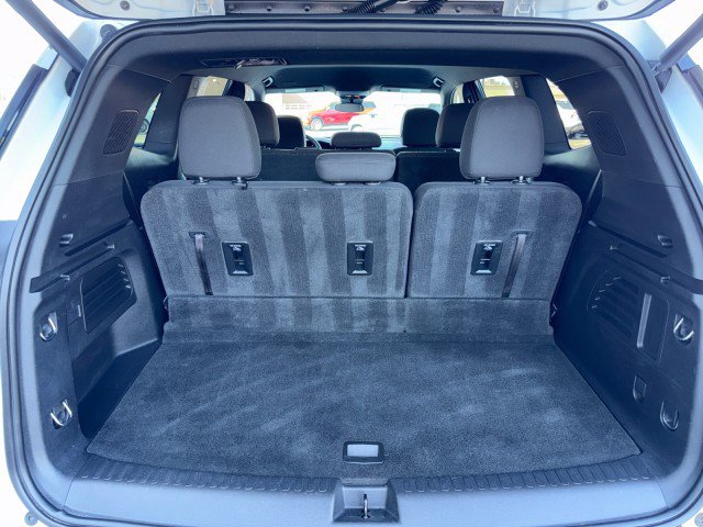 Used 2025 GMC Acadia Elevation FWD image 26