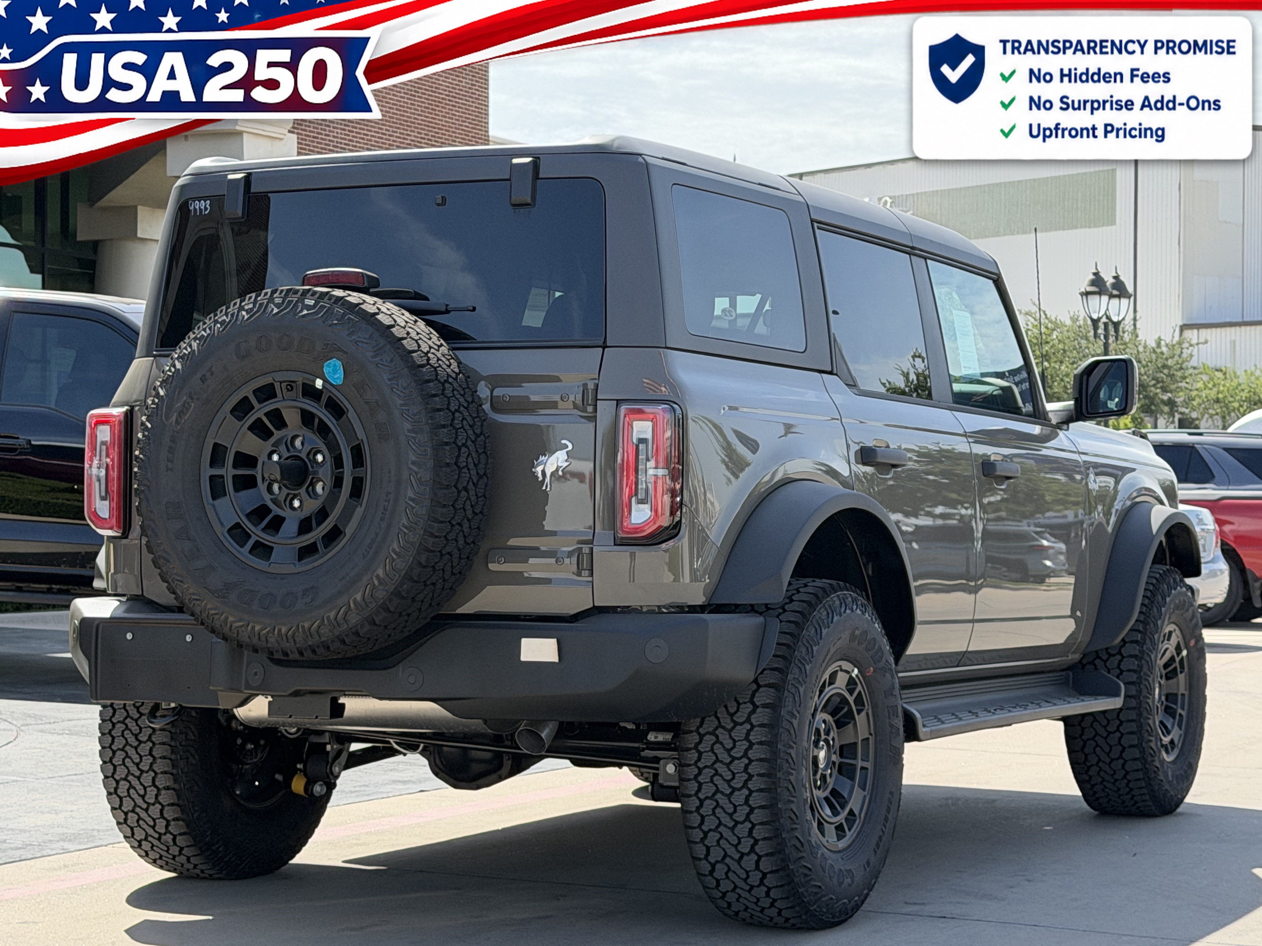 New 2026 Ford Bronco Outer Banks w/ Sasquatch Package AWD/4WD image 4