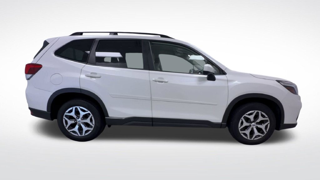 Used 2021 Subaru Forester Premium AWD/4WD image 9