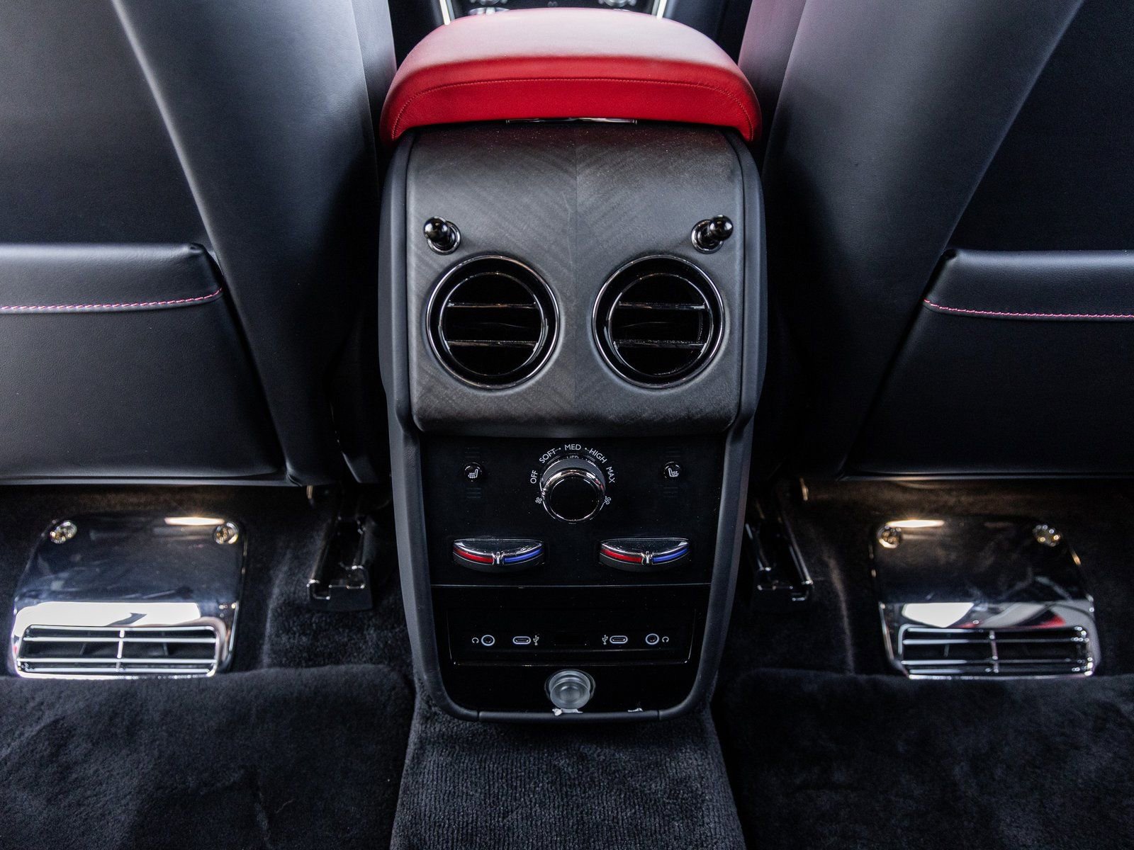 Certified 2025 Rolls-Royce Cullinan image 44