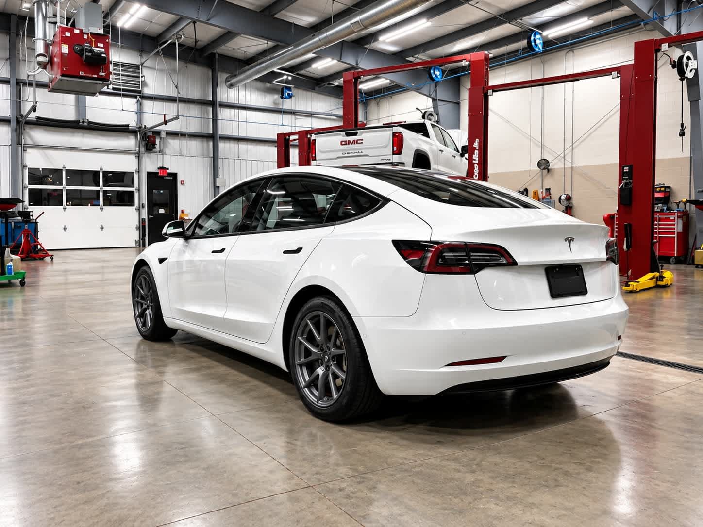 Used 2021 Tesla Model 3 Standard Range Plus RWD image 5
