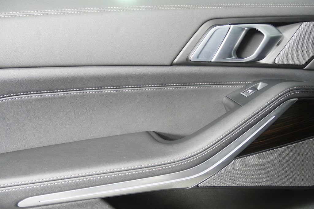 Certified 2025 BMW X5 xDrive40i image 13