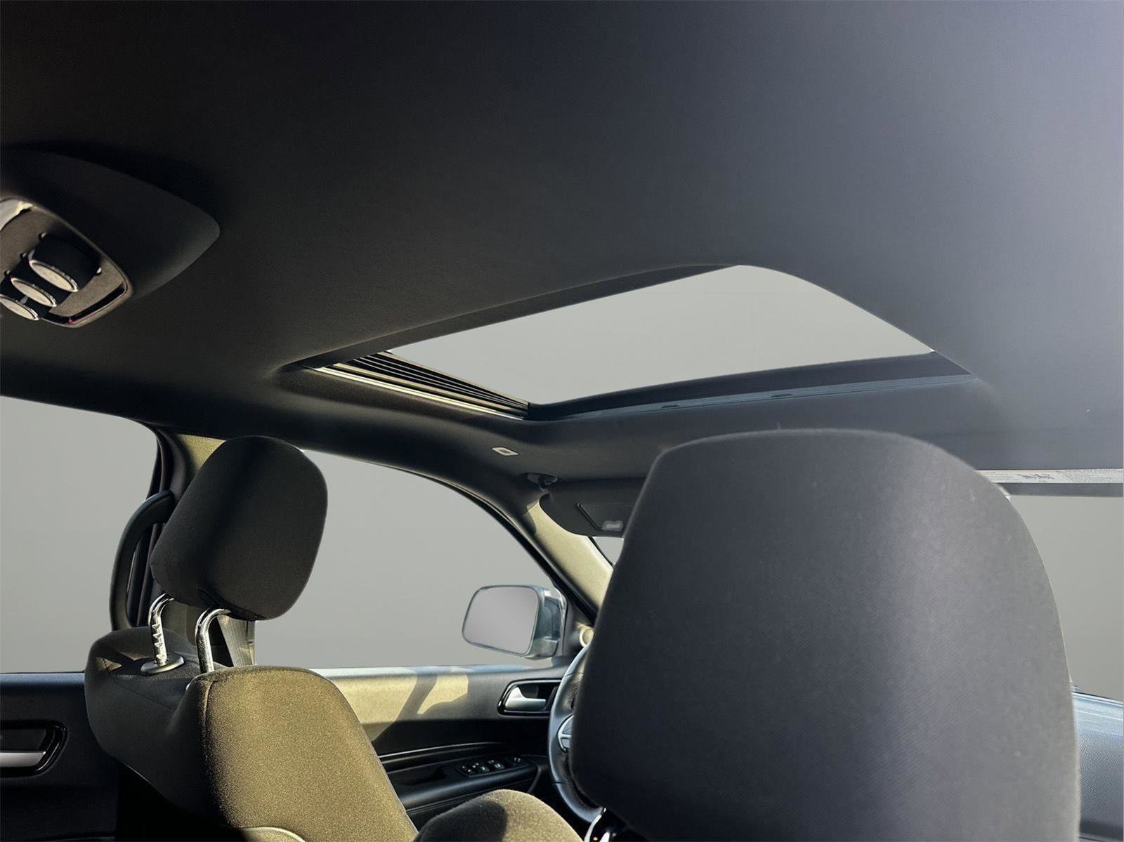 Used 2024 Dodge Durango SXT w/ SXT Blacktop Group image 14