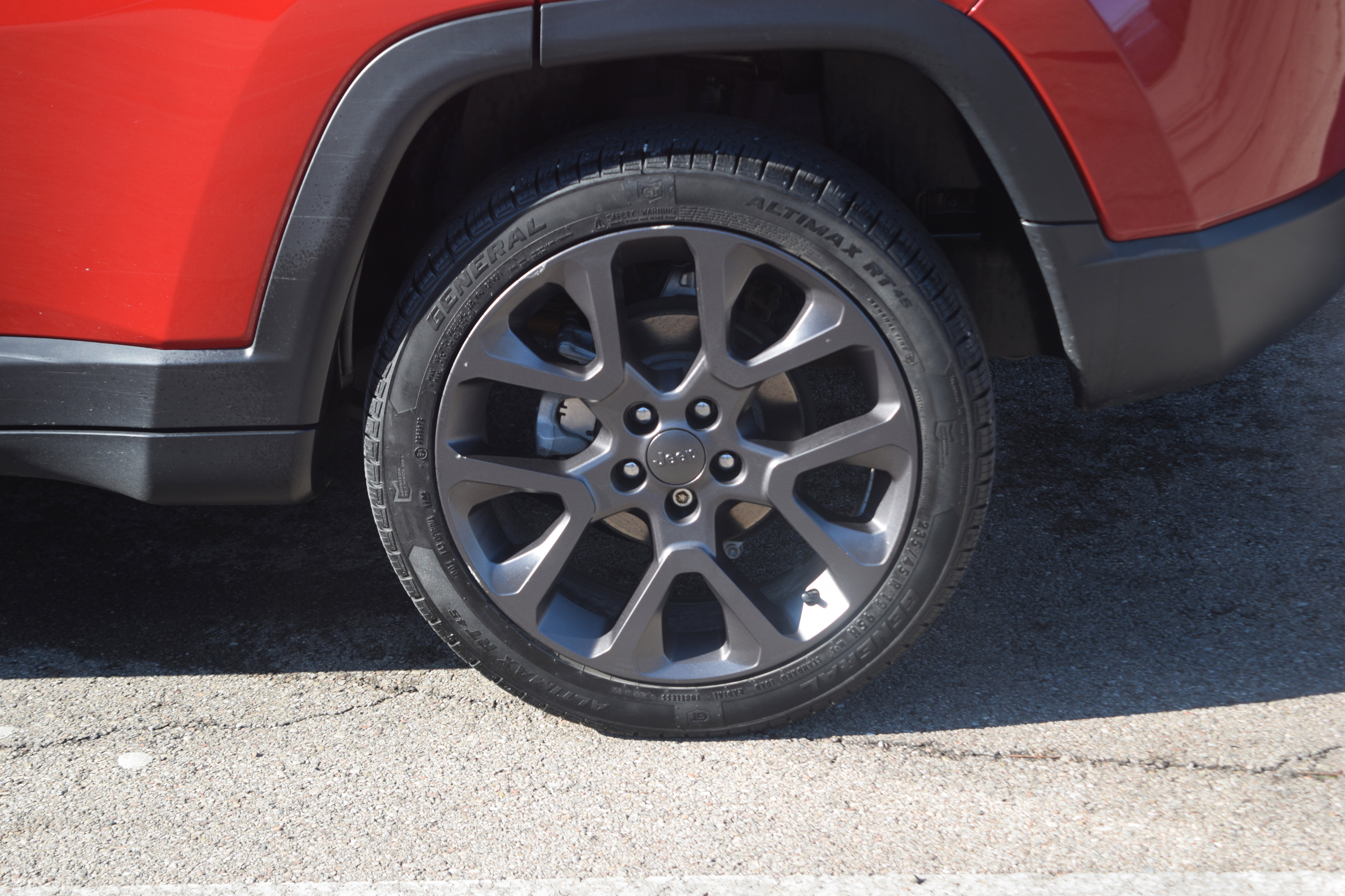 Used 2021 Jeep Compass Latitude w/ Sun and Sound Group image 29