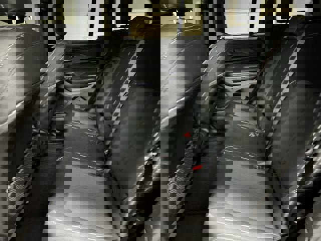 Used 2024 Jeep Grand Cherokee Laredo image 24