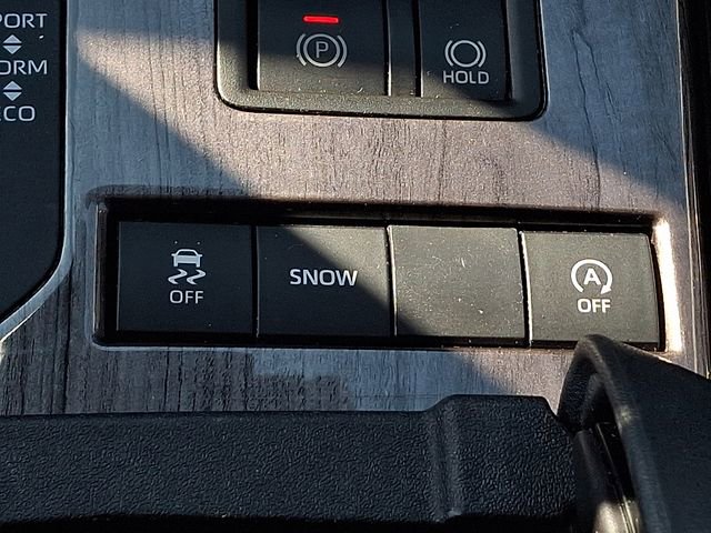 Used 2021 Toyota Highlander Platinum image 26