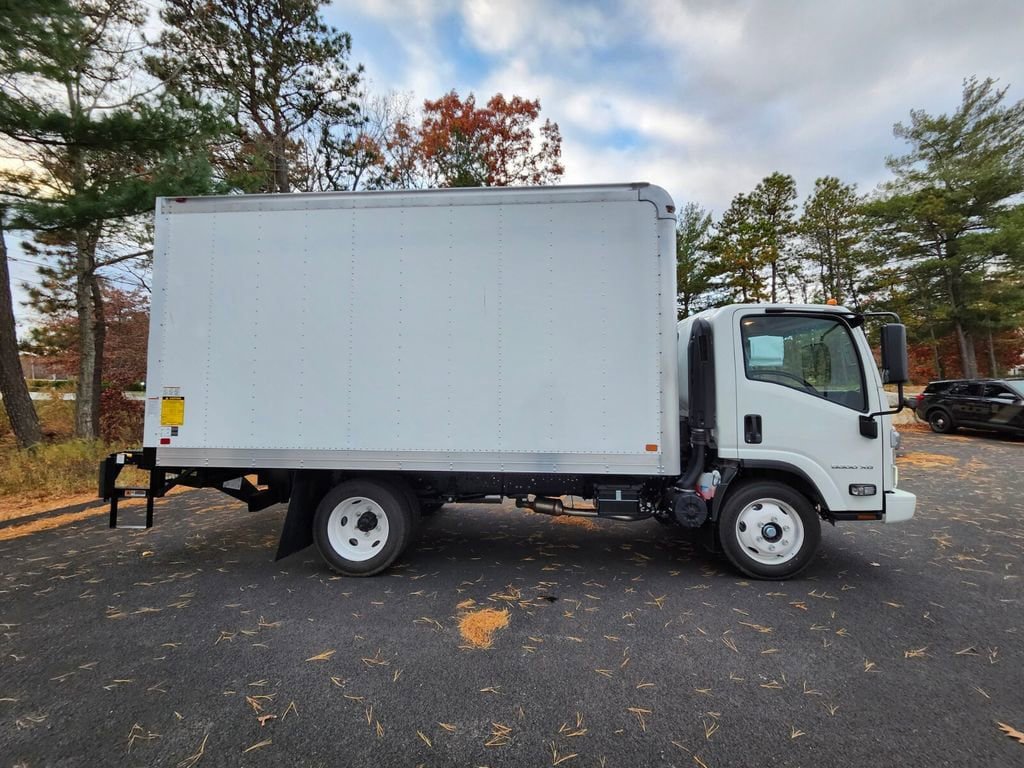 New 2025 Chevrolet Low Cab Forward 5500XG RWD image 6
