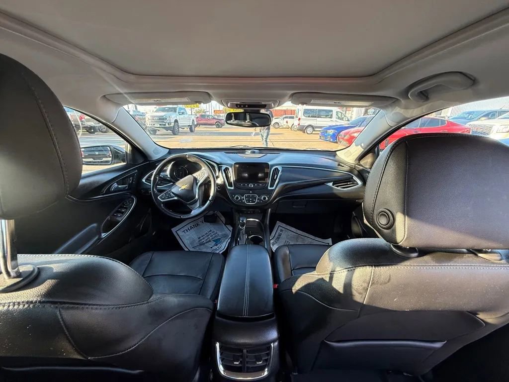Used 2021 Chevrolet Malibu Premier FWD image 9