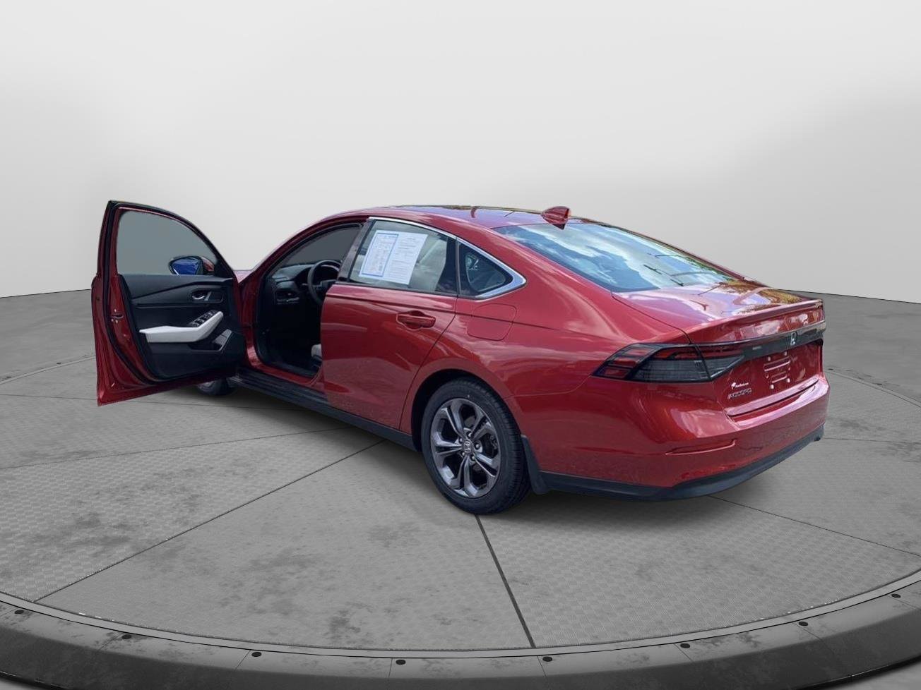 Certified 2023 Honda Accord EX image 10