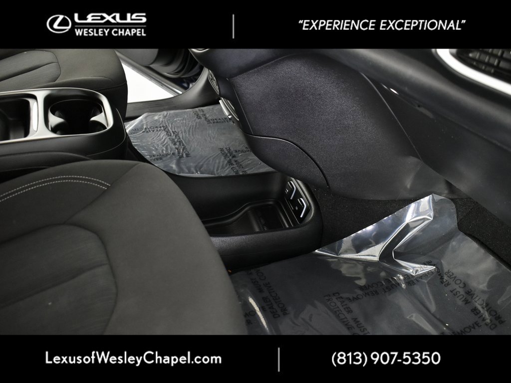 Used 2020 Chrysler Pacifica Touring w/ S Appearance Package image 29