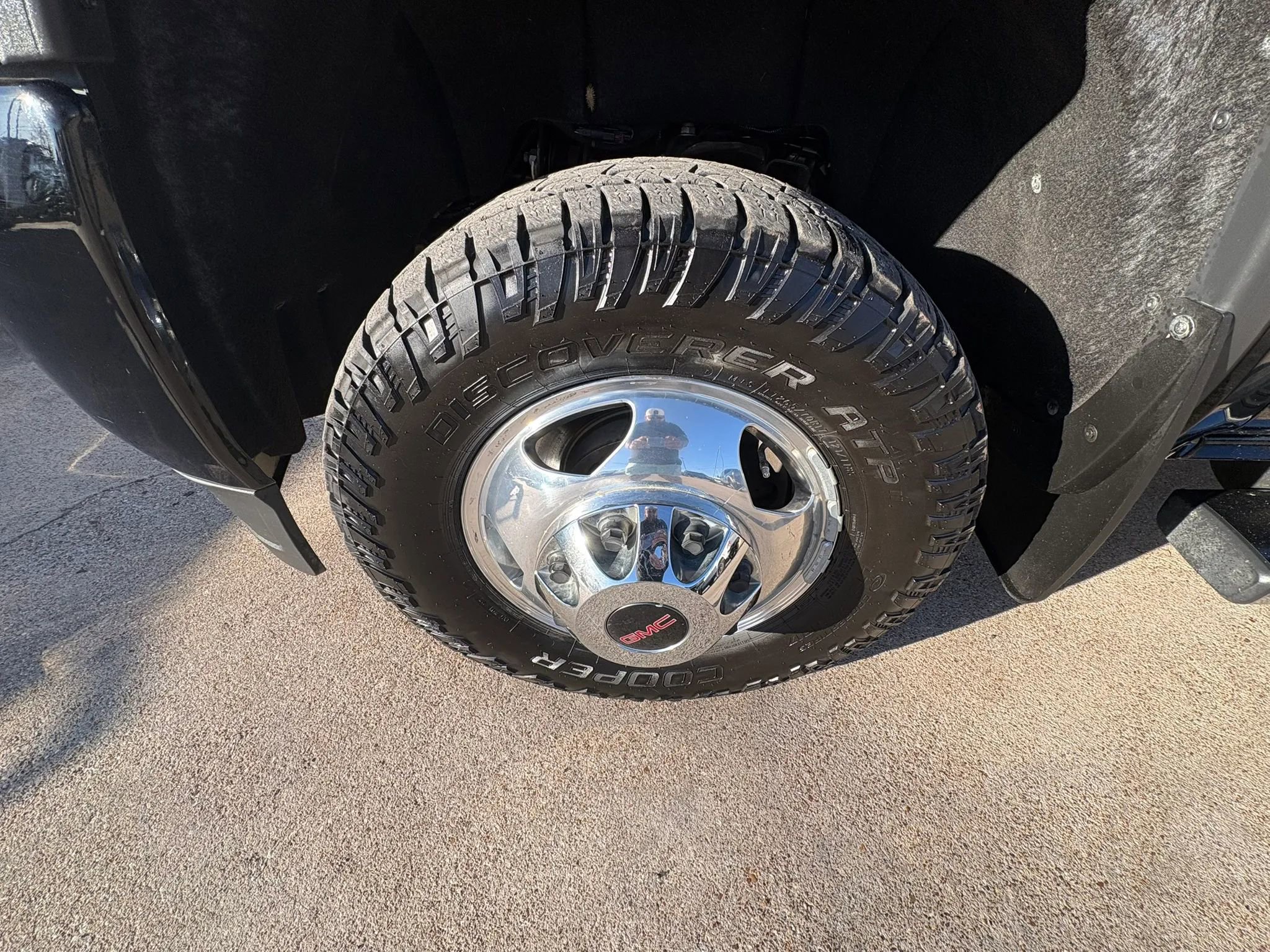 Used 2019 GMC Sierra 3500 Denali w/ Duramax Plus Package AWD/4WD image 6