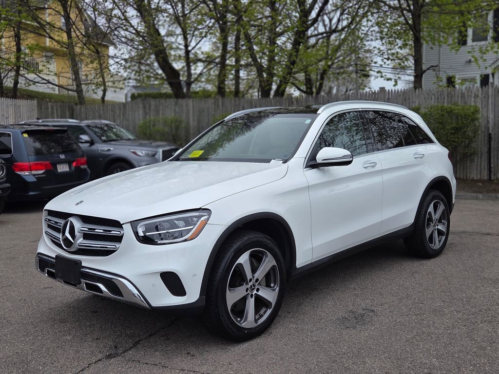 Used 2022 Mercedes-Benz GLC 300 4MATIC w/ Premium Package Lite image 2