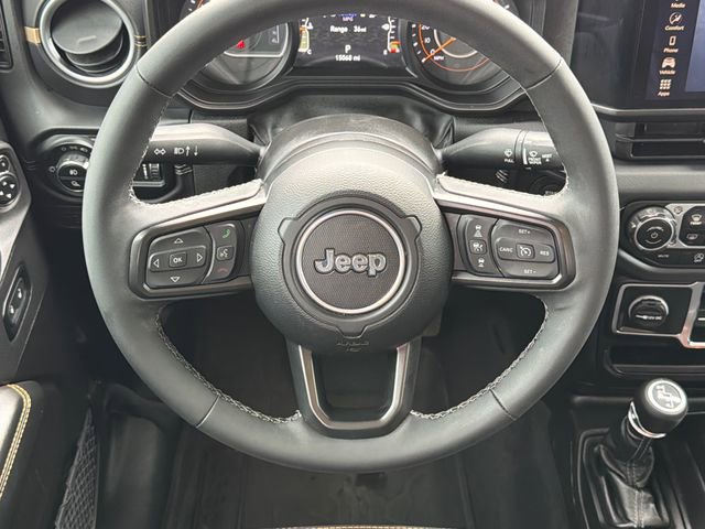 Used 2025 Jeep Gladiator Sport AWD/4WD image 14