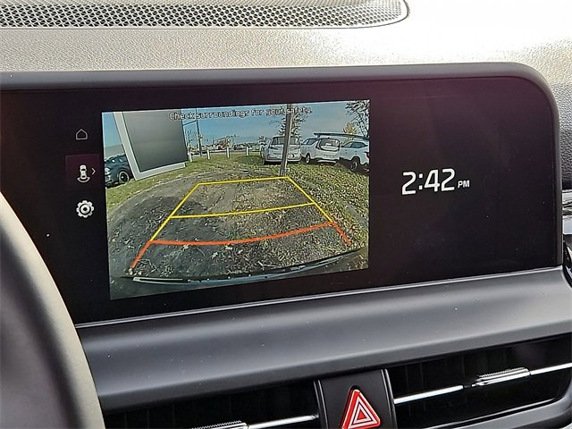 Used 2025 Kia Seltos S image 18