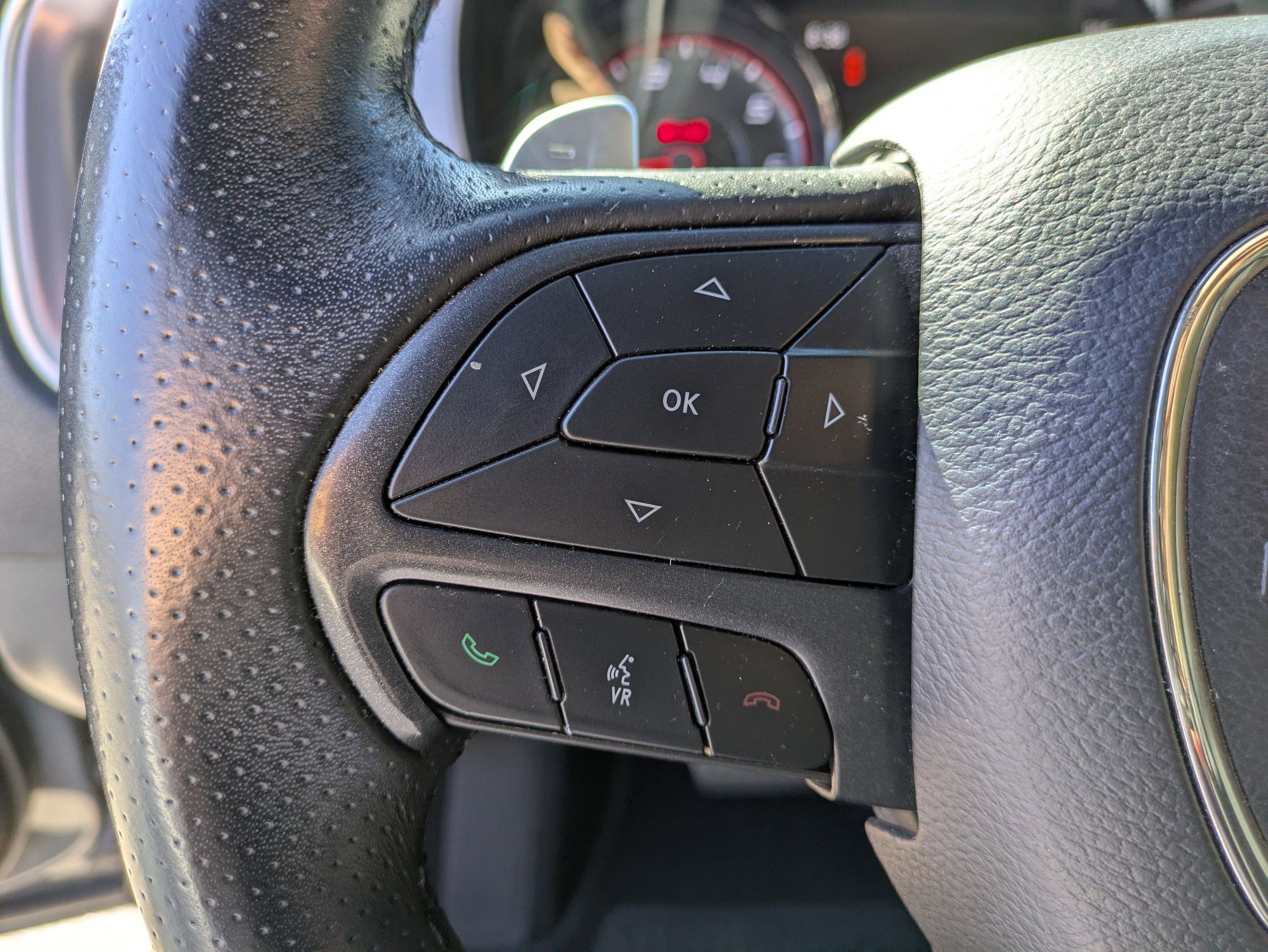 Used 2019 Dodge Charger R/T w/ Blacktop Package RWD image 16