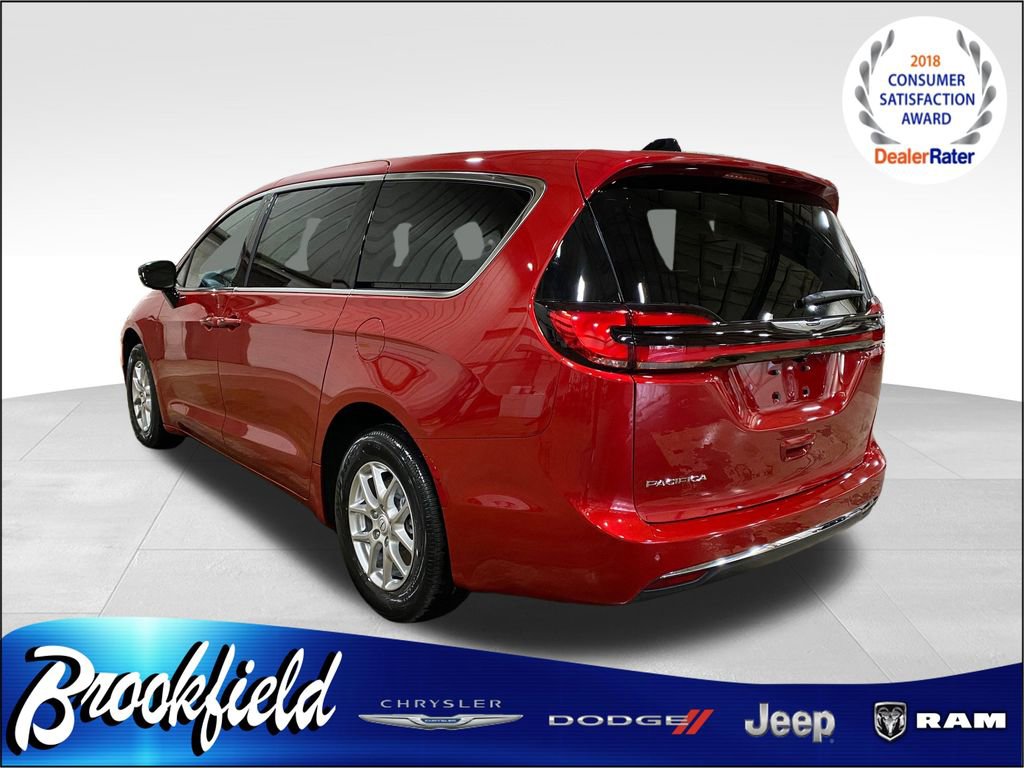 New 2026 Chrysler Pacifica Select FWD image 6