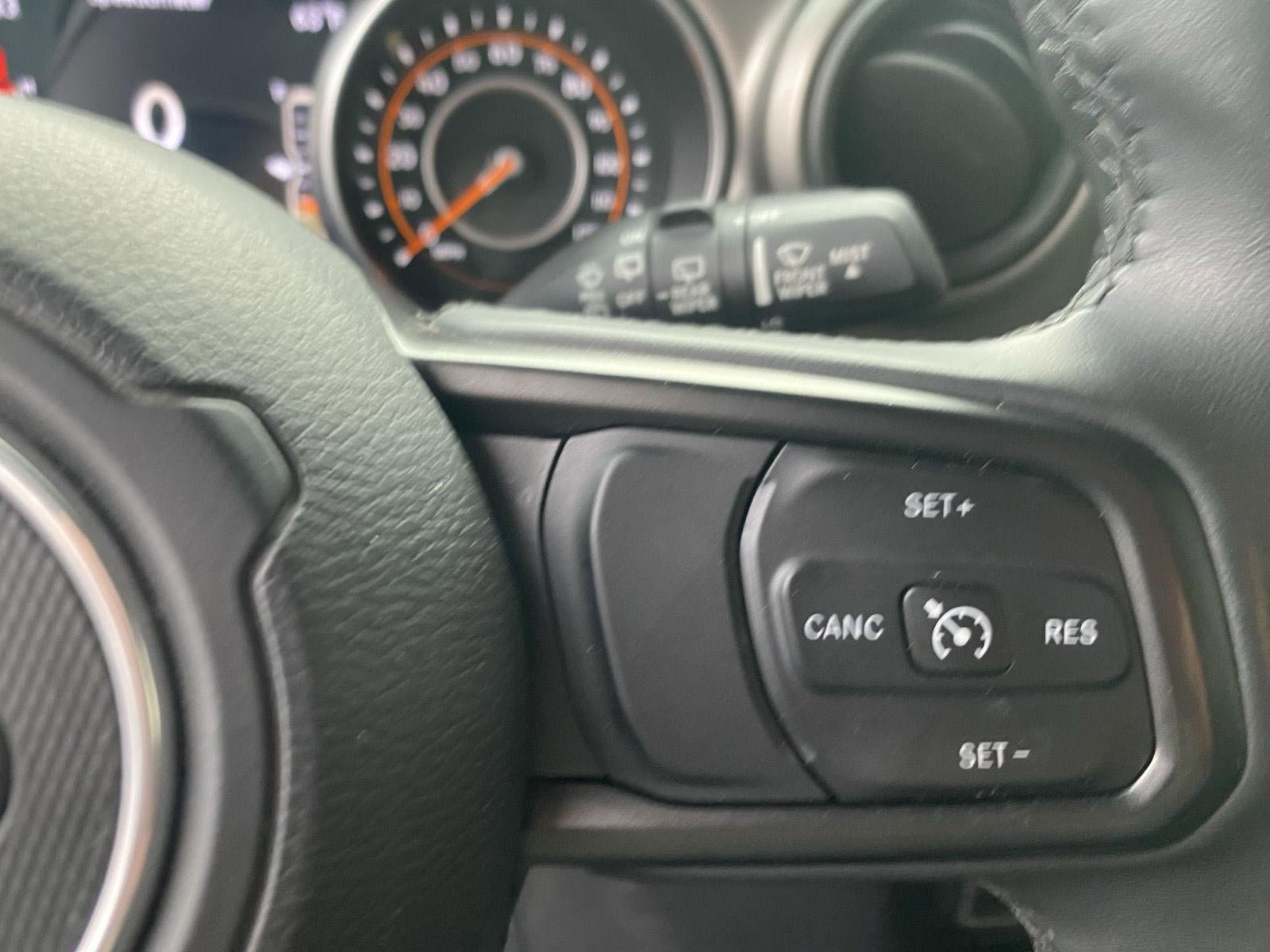 Used 2018 Jeep Wrangler Sport AWD/4WD image 33