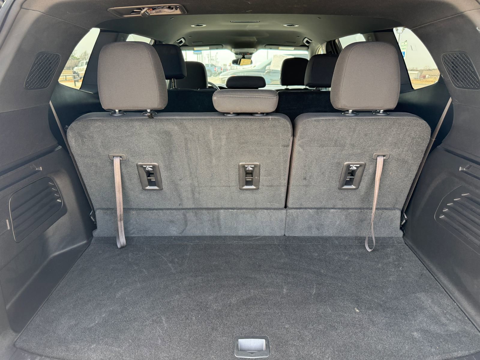 Used 2025 GMC Acadia Elevation image 4