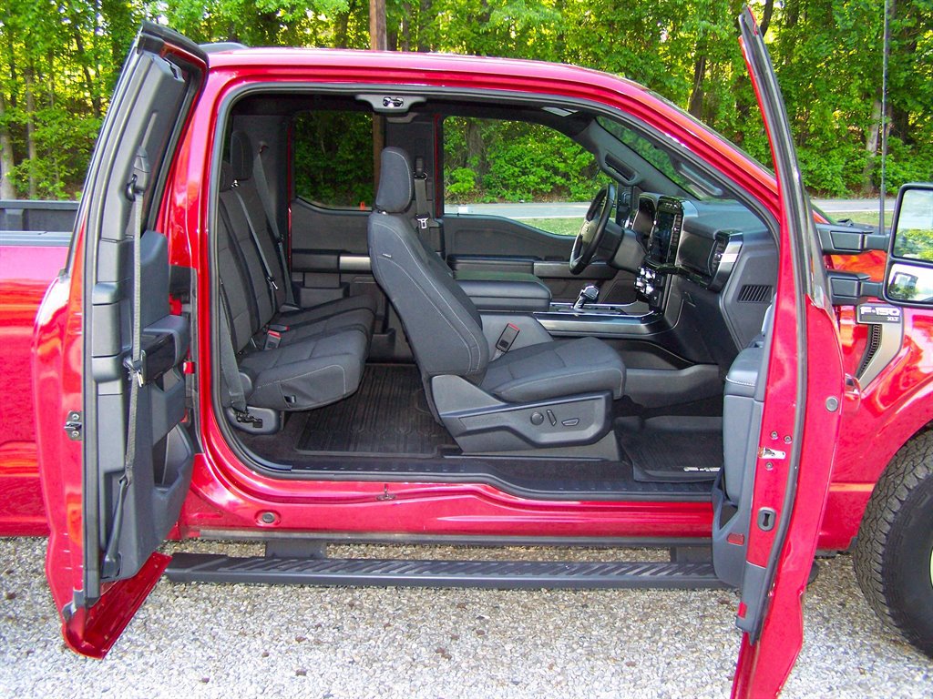 Used 2022 Ford F150 XLT w/ Equipment Group 302A High AWD/4WD image 20