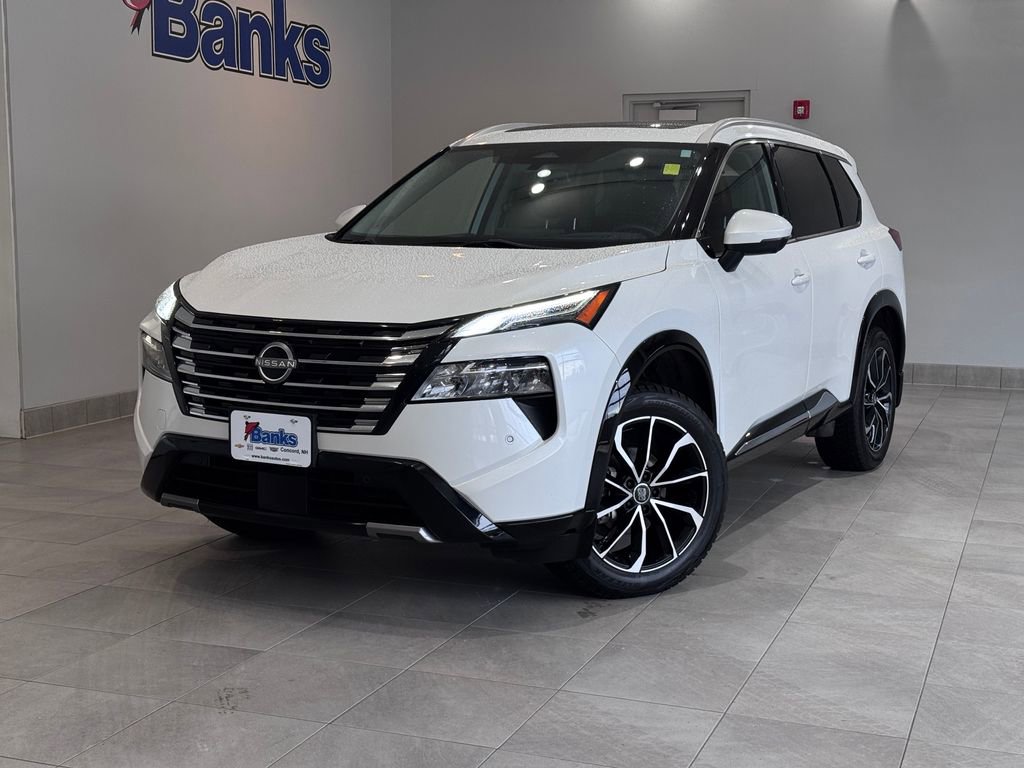 Used 2024 Nissan Rogue Platinum w/ Platinum Premium Package image 2