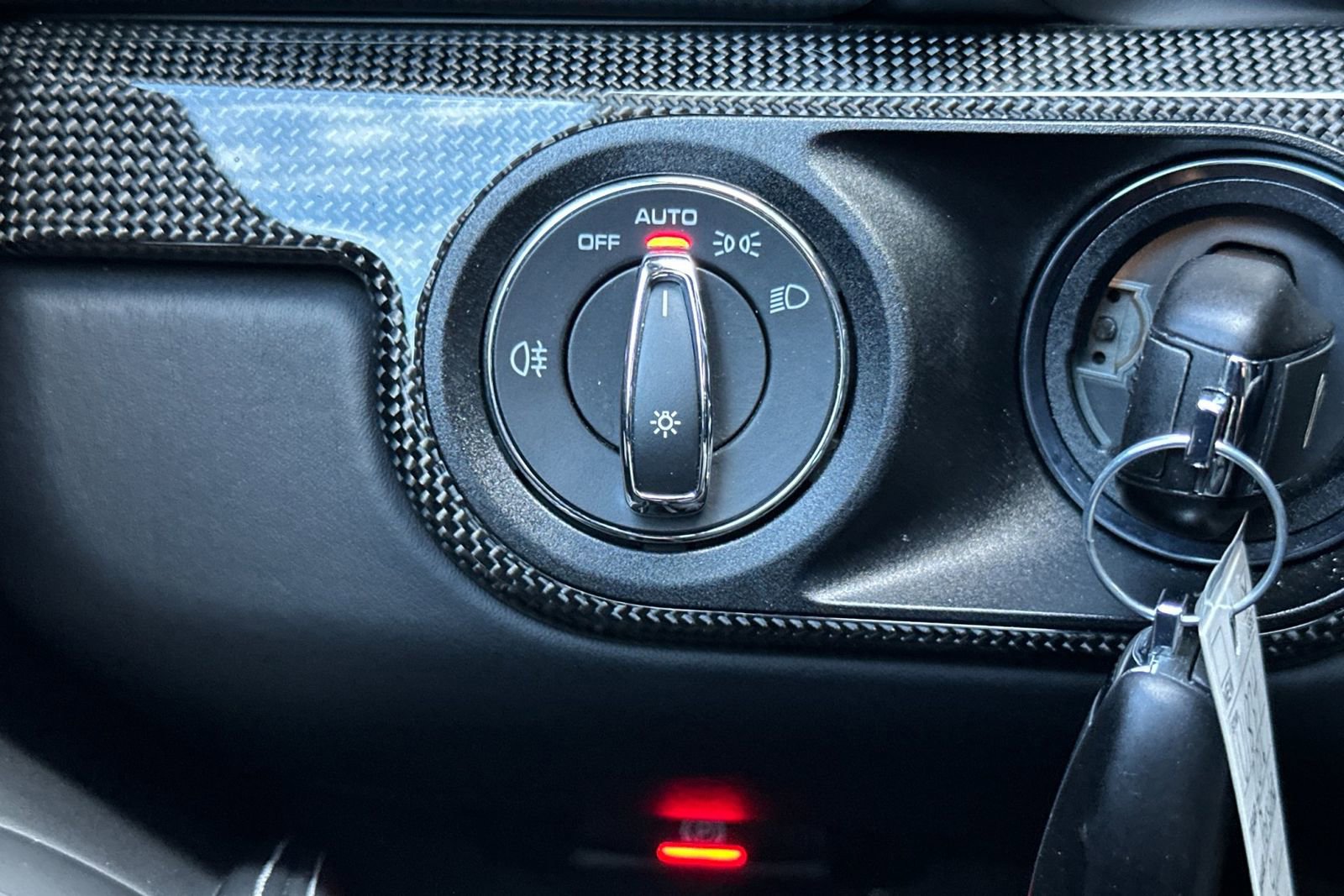 Certified 2016 Porsche 911 R image 31