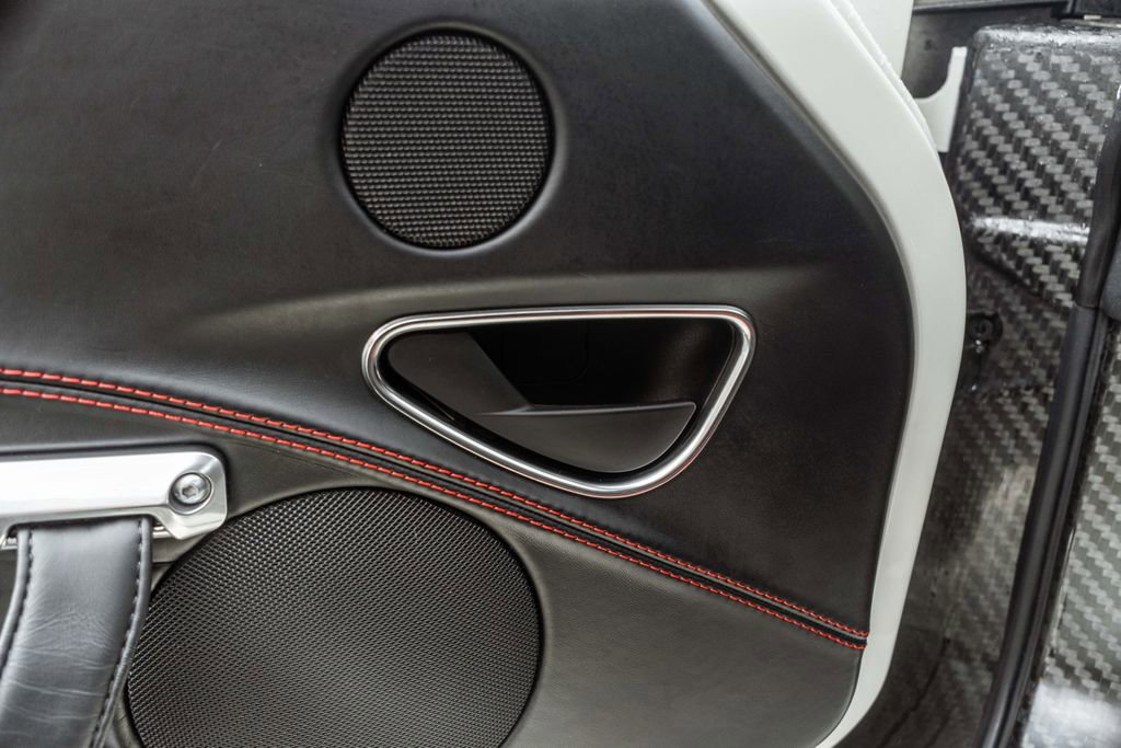 Used 2016 Alfa Romeo 4C Spider w/ Convenience Group - Spider image 16