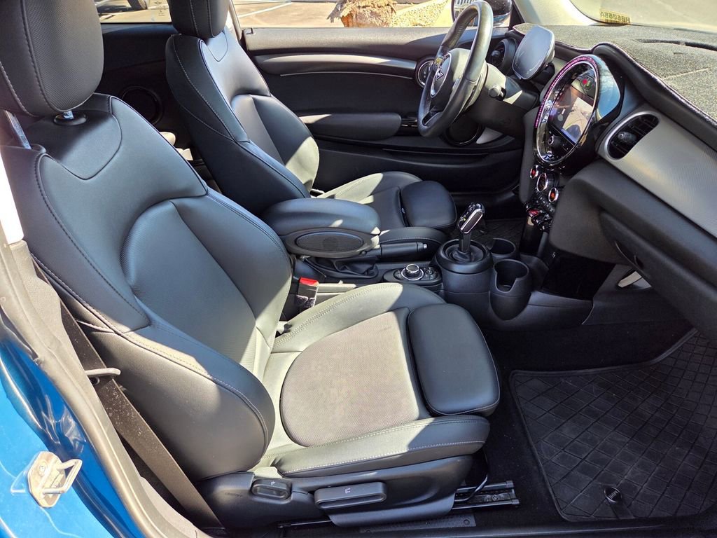 Used 2023 MINI Cooper S image 16