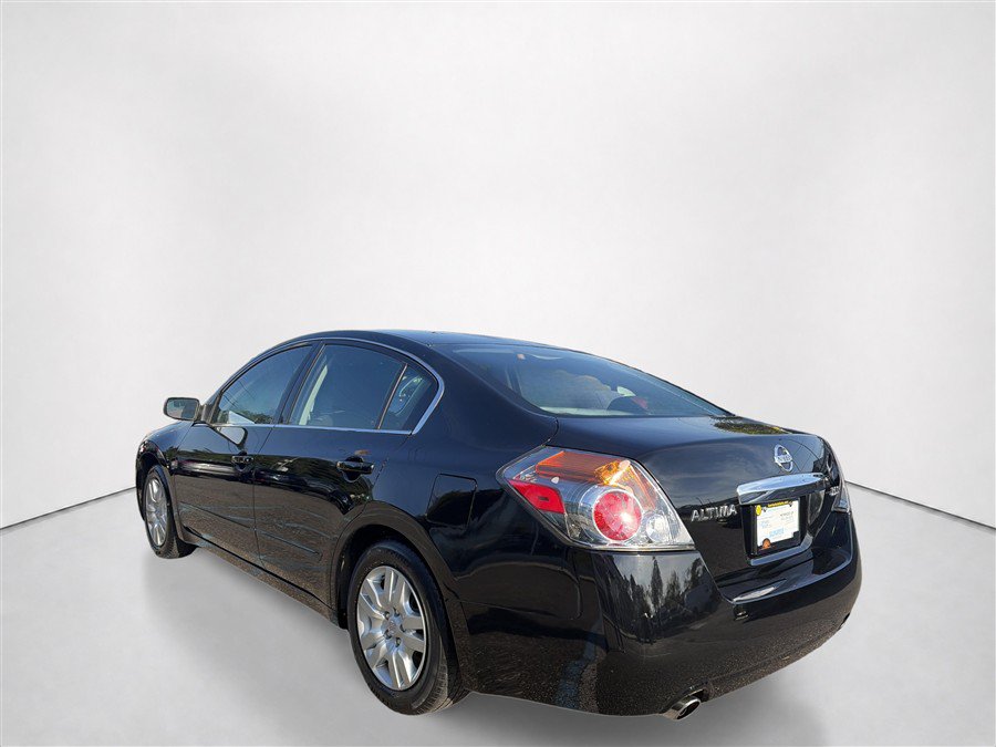 Used 2011 Nissan Altima 2.5 S FWD image 10