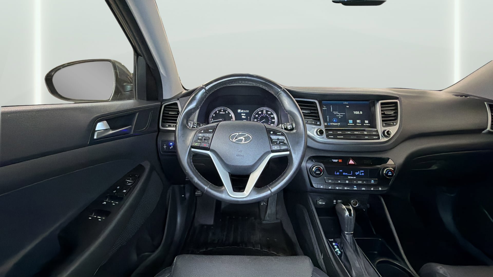 Used 2016 Hyundai Tucson Limited w/ Option Group 03 AWD/4WD image 16