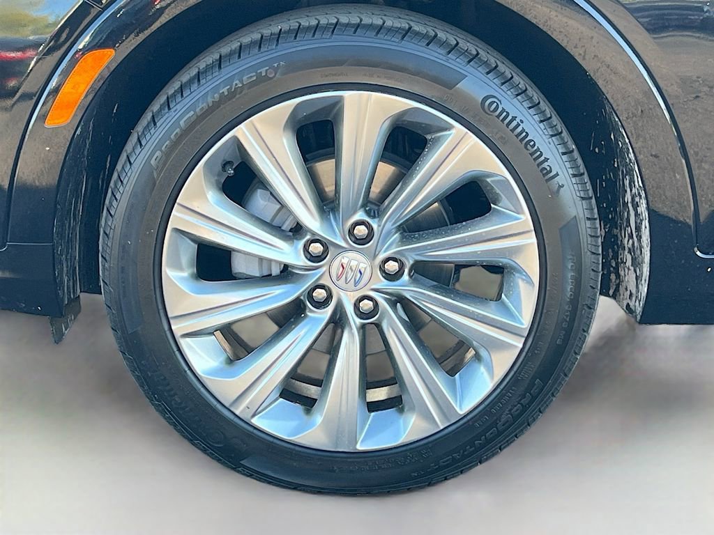 Used 2025 Buick Envista Avenir image 30