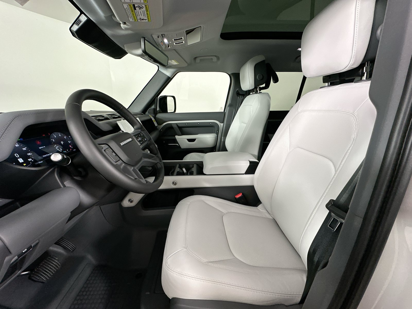 New 2026 Land Rover Defender 110 X-Dynamic SE AWD/4WD image 34