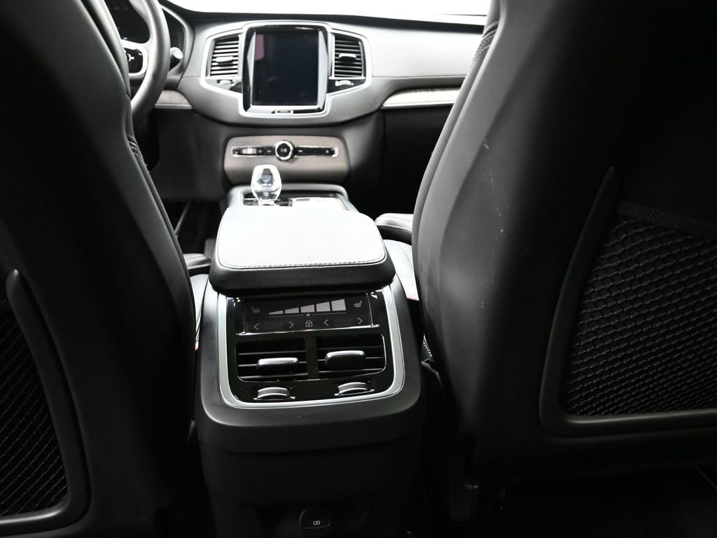 Used 2023 Volvo XC90 B6 Ultimate w/ Protection Package Premier image 16