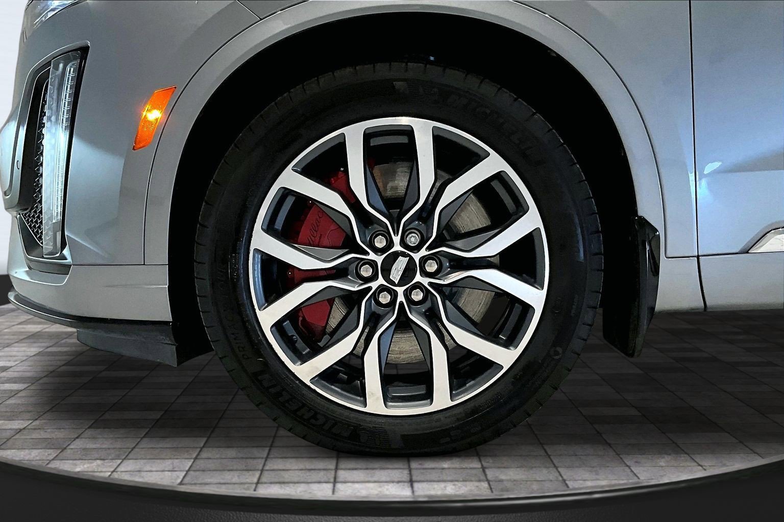 Used 2024 Cadillac XT6 Sport AWD/4WD image 33